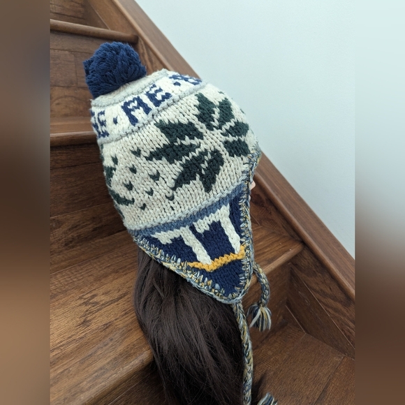 American Eagle knit Trapper Hat Adult One Size, Cream, Blue, Green Wool Blend OS - Picture 3 of 7